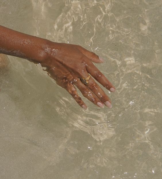 Tumblr_l_32089479615367.jpg