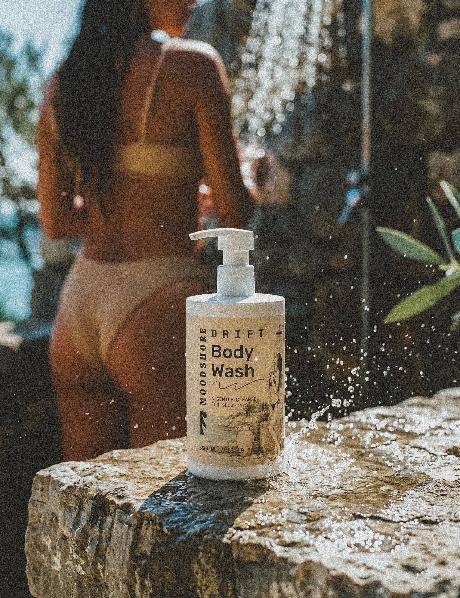 moodshore_drift_body_wash_v2_lifestyle_1.jpg